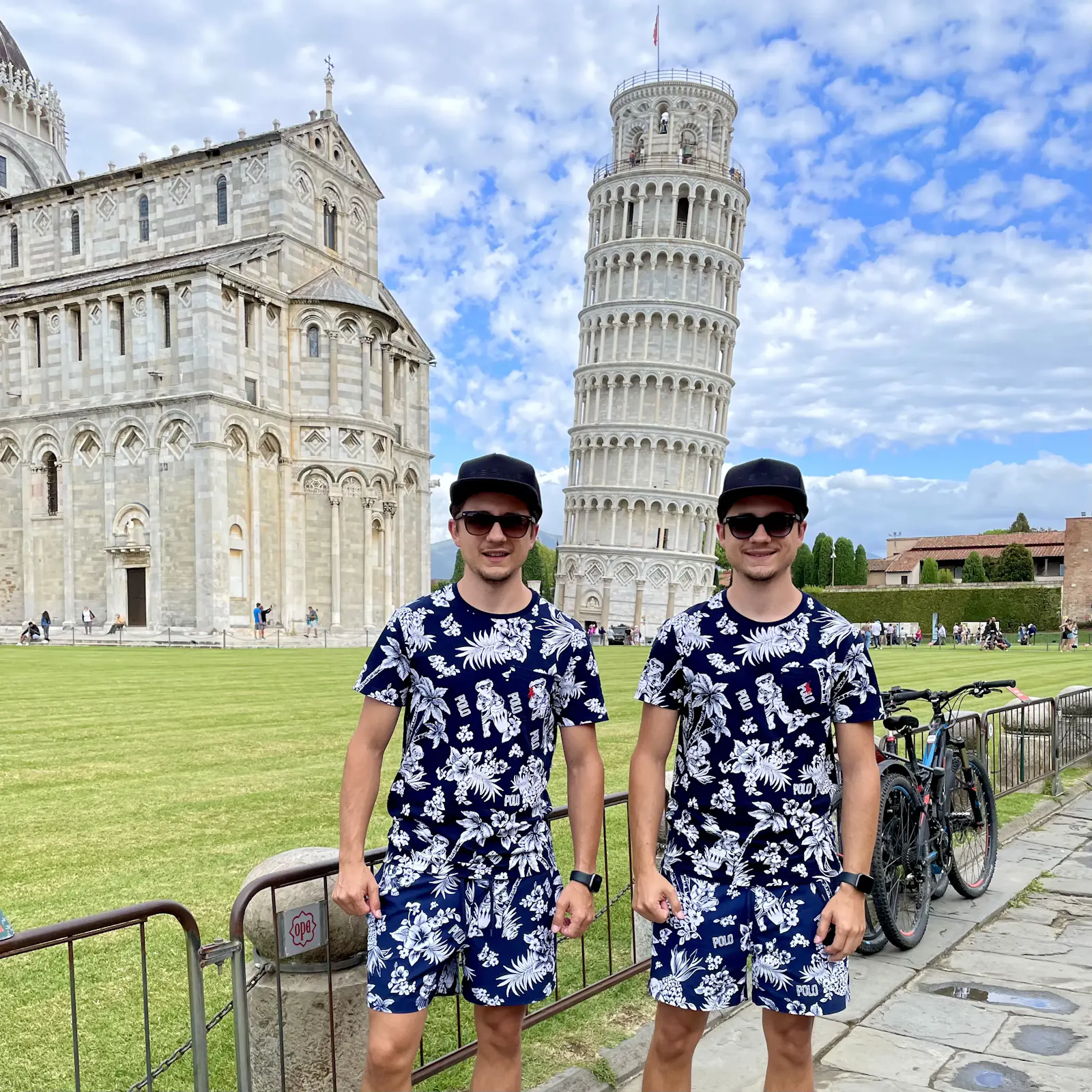 Bild von den Tinz Twins in Pisa