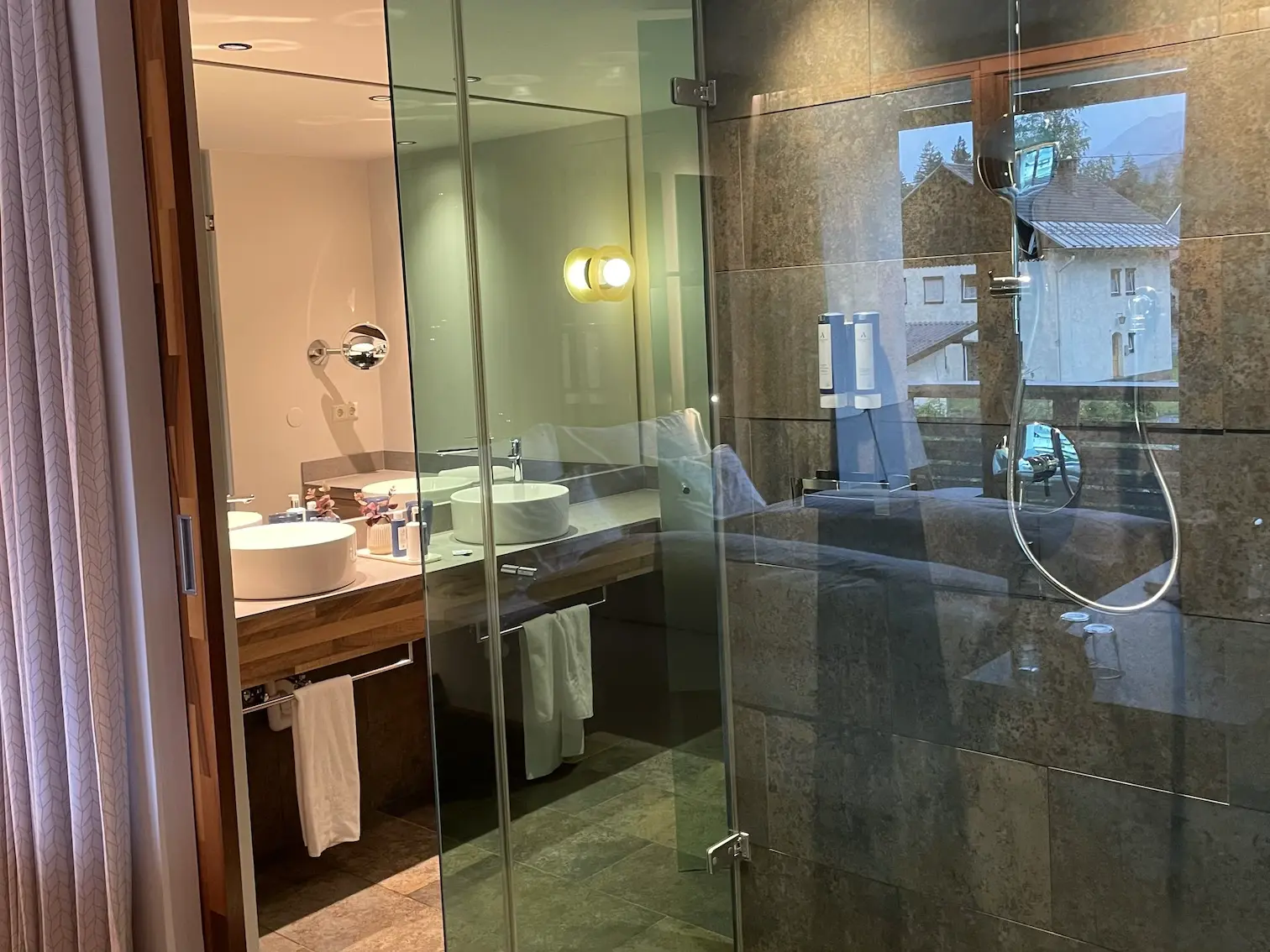 Bad im Falkensteiner Hotel & Spa Carinzia