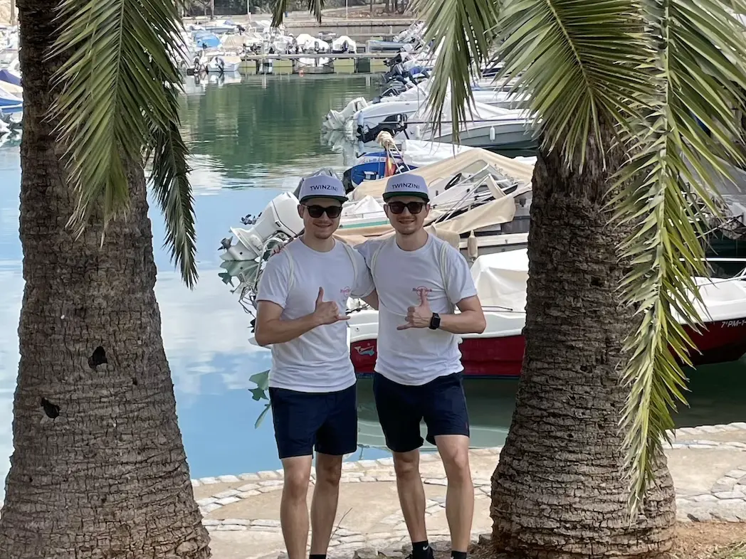 Tinz Twins in Palma