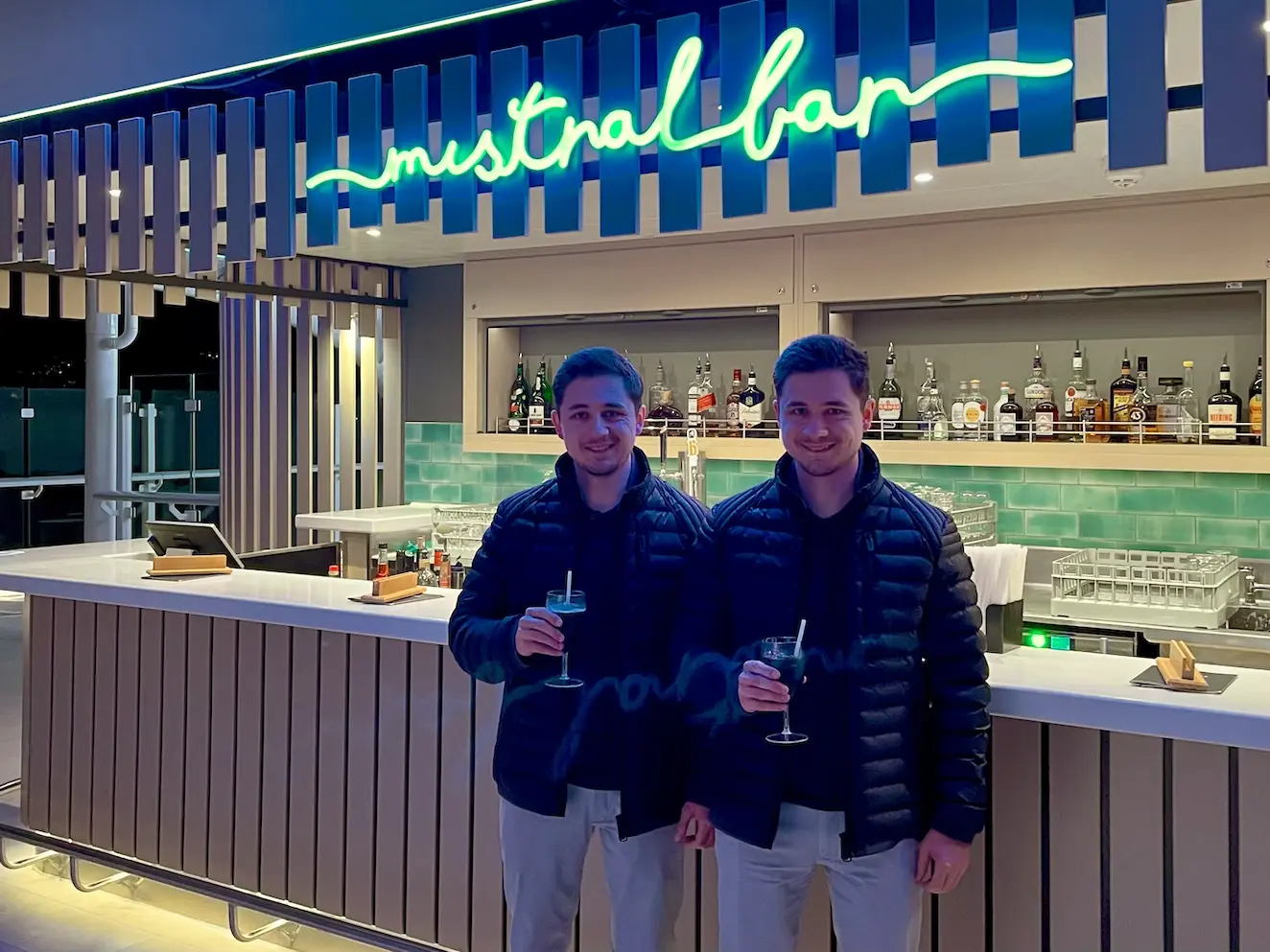Mistral Bar auf der Mein Schiff Relax