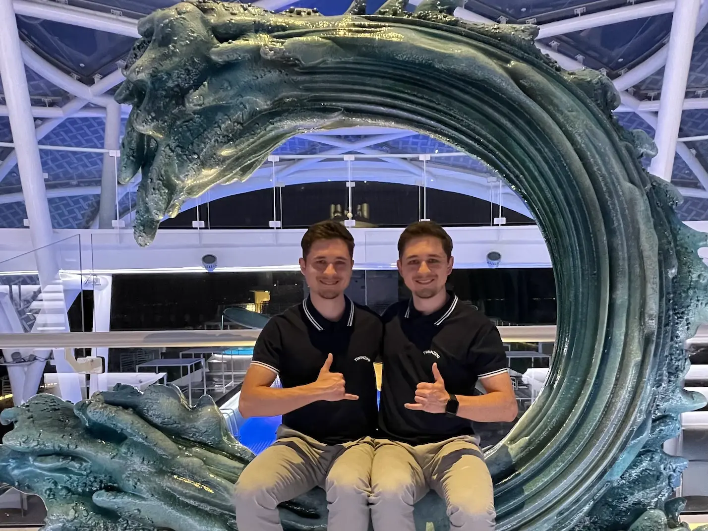 Foto Point: Welle auf Deck 18
