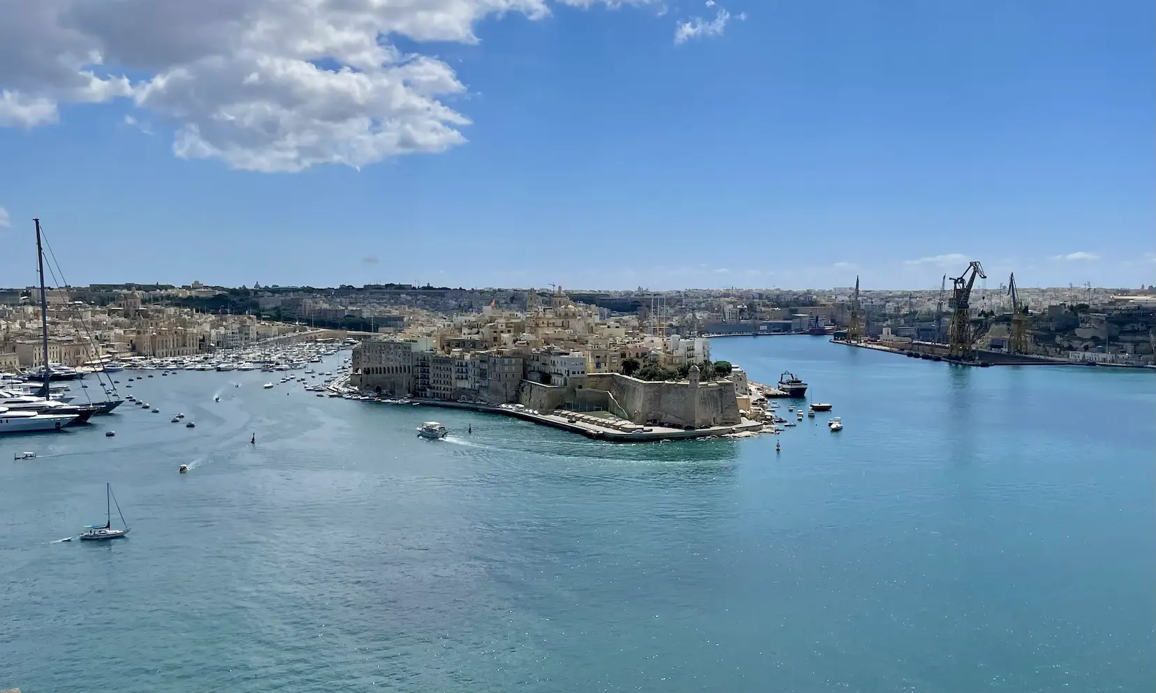 Sicht auf den Hafen von Valletta in Malta