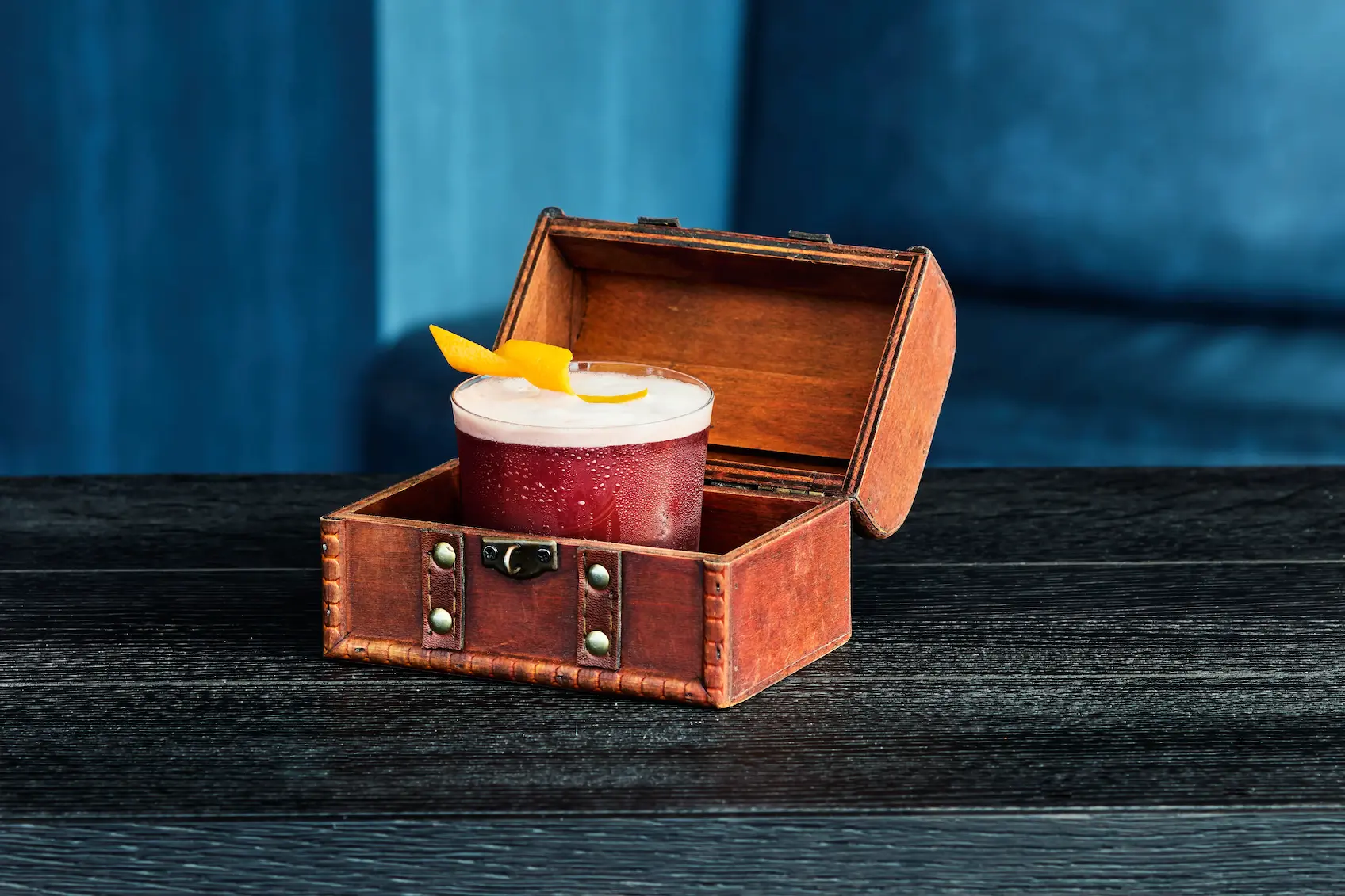 Captain Jack Cocktail in der Captain's Bar auf der Mein Schiff Relax