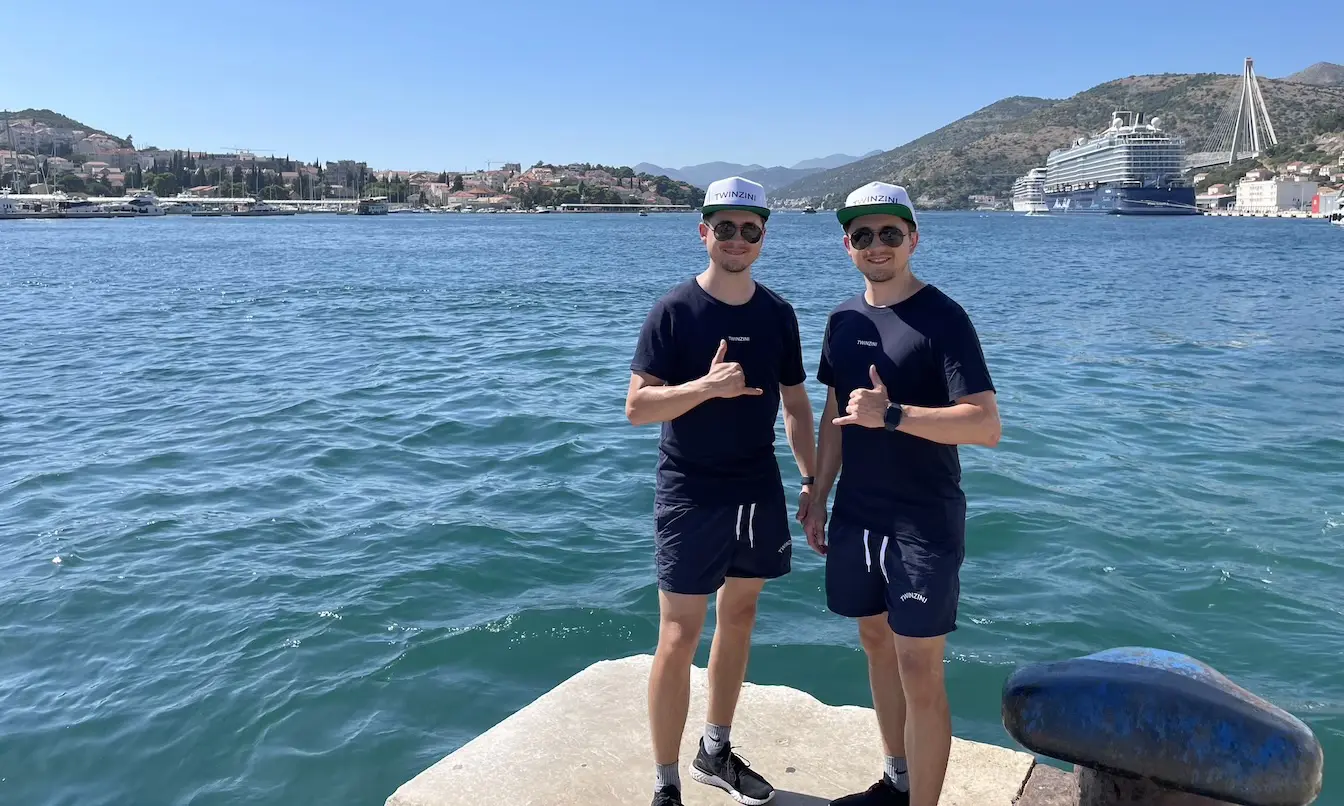 Tinz Twins im Hafen von Dubrovnik