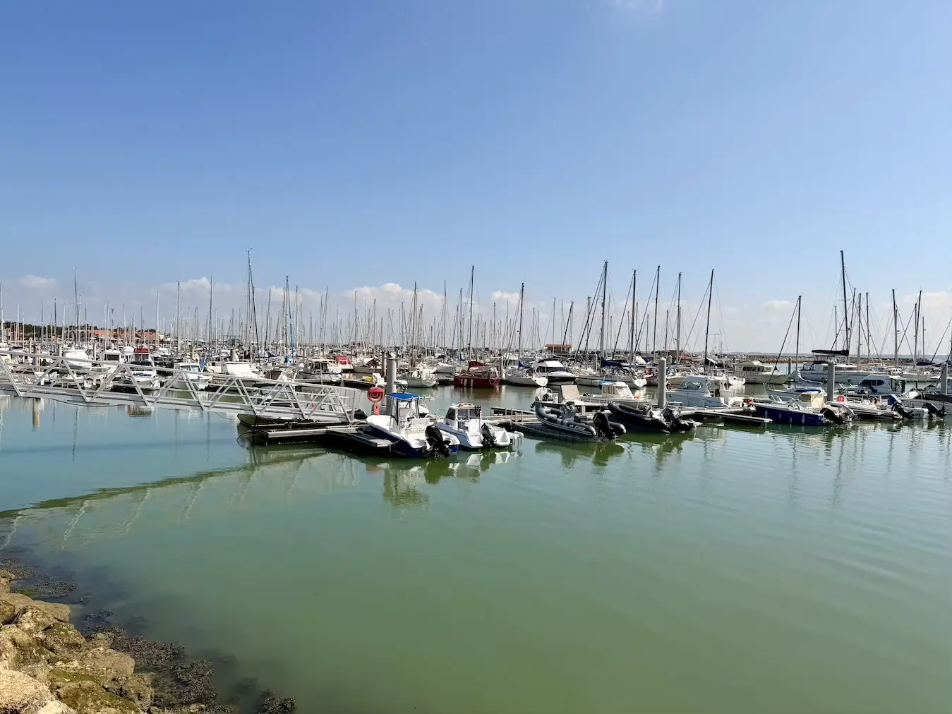 Sicht auf den Yachthafen Port Médoc in Le Verdon-sur-Mer