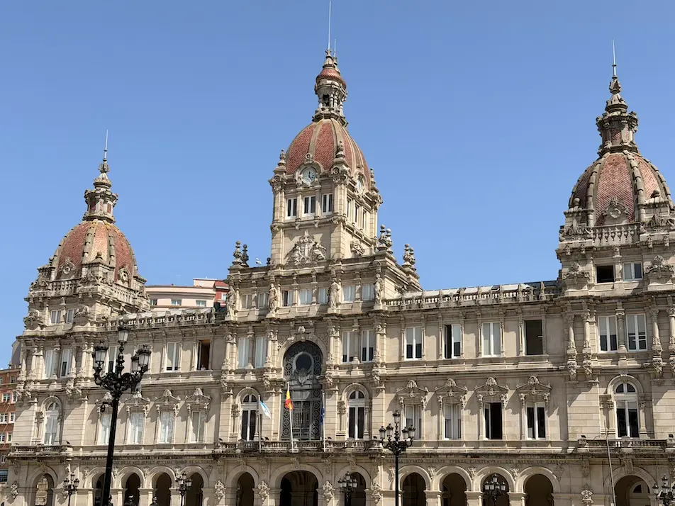 Rathaus von La Coruña am Plaza de María Pita